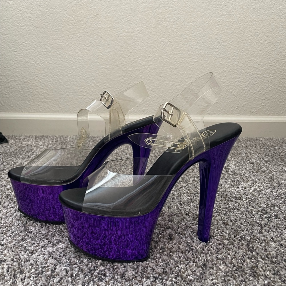 Pleaser Adore-708 in Clear/Purple
- Pleaser Shoes